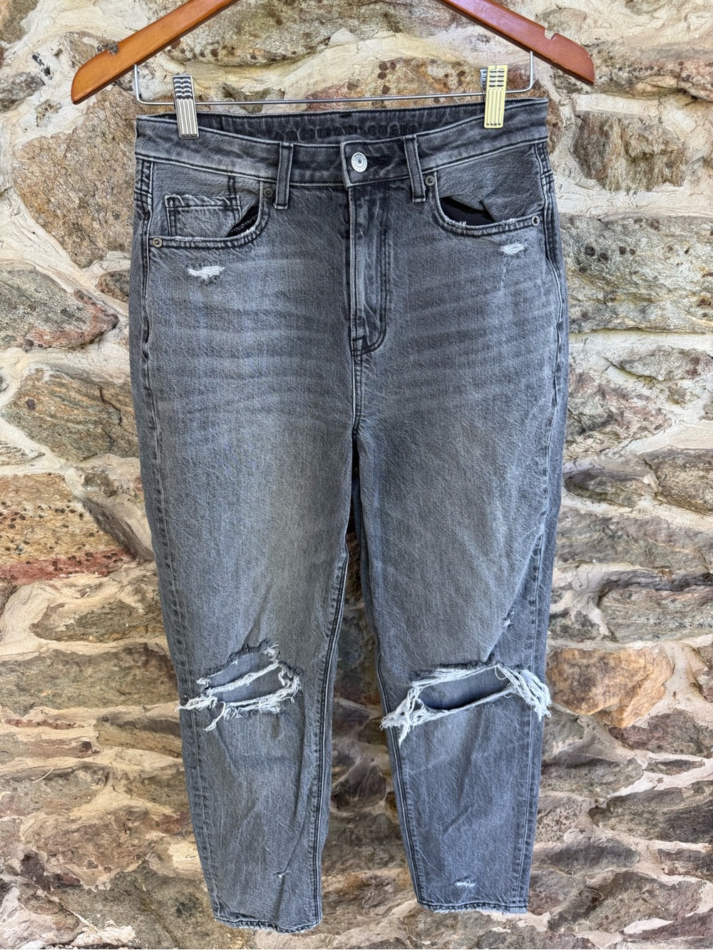 American Eagle Black Denim Distressed Jeans Size 4